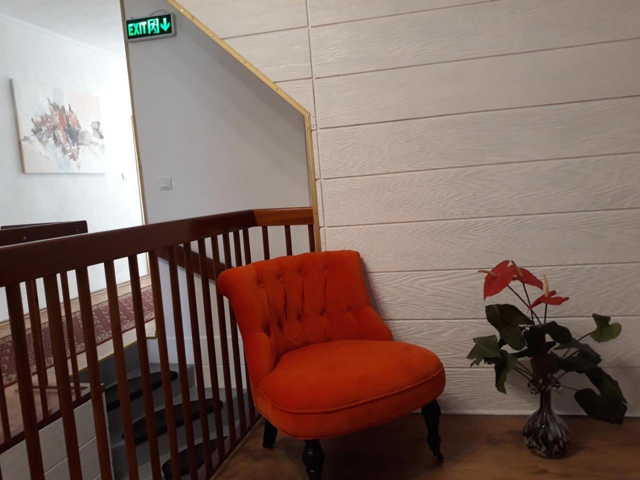 Hotel Luca Betzenstein Bagian luar foto