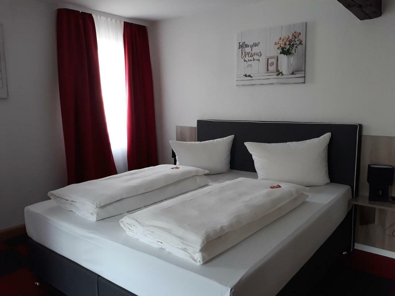Hotel Luca Betzenstein Bagian luar foto