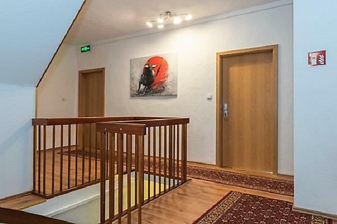 Hotel Luca Betzenstein Bagian luar foto