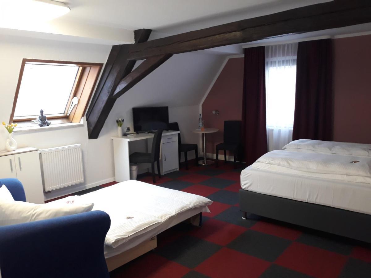 Hotel Luca Betzenstein Bagian luar foto
